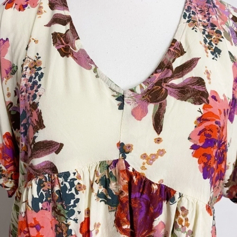 Andree by Unit Ivory Floral Short Sleeve‎ Dress - Picture 8 of 16
